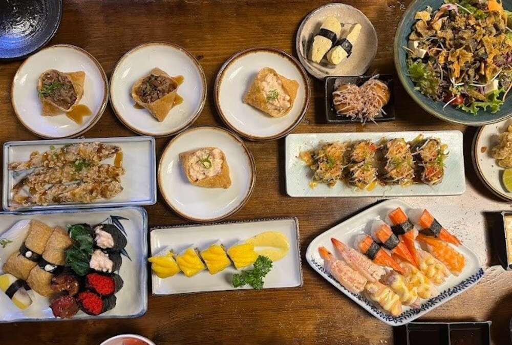 Sushi Buffet Kunimoto mang đến trải nghiệm buffet với giá phải chăng (Ảnh: Google Maps)