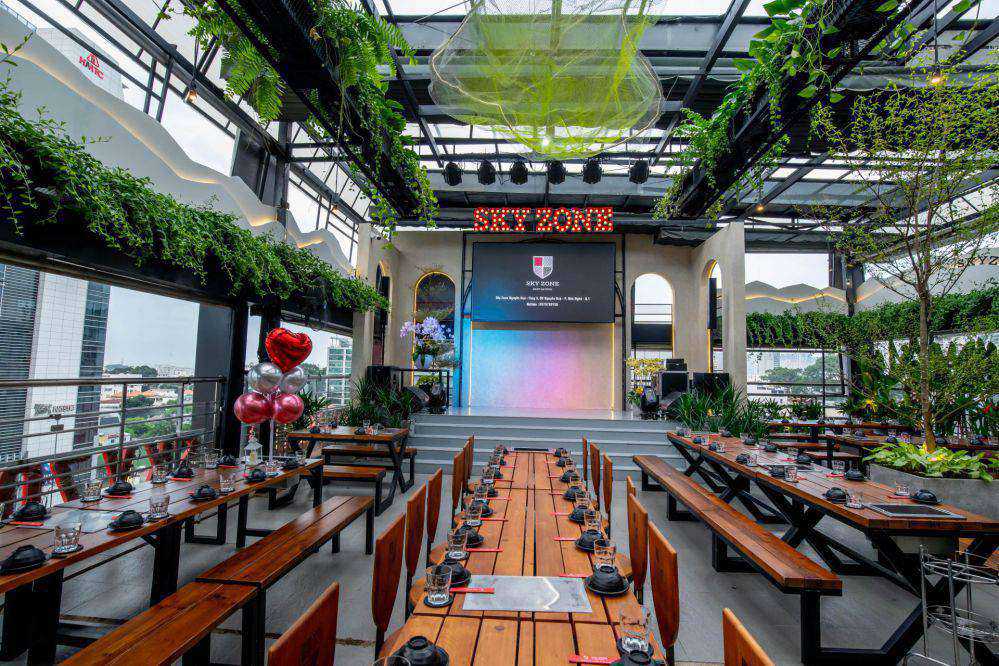 Sky Zone Rooftop Beer Garden 