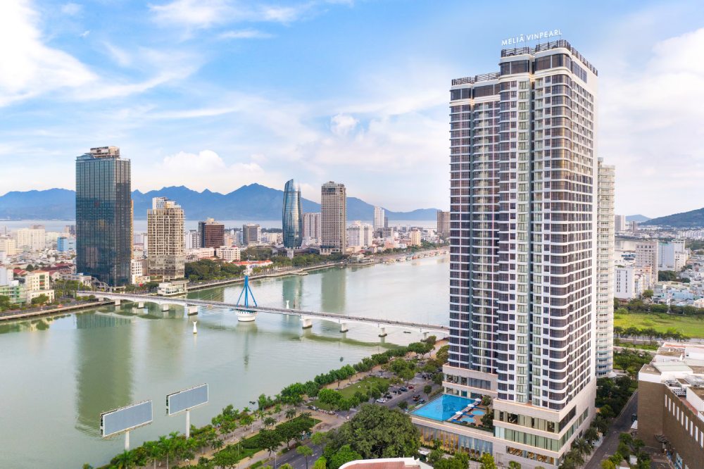 Khách sạn Melia Vinpearl Danang Riverfront đặt gần sông Hàn