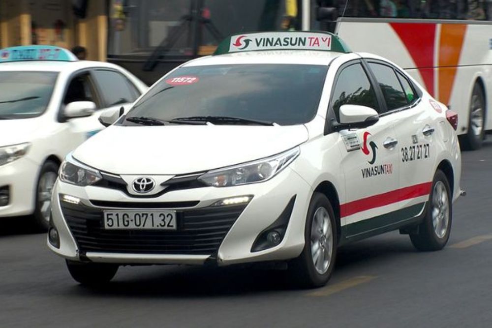 Giá cước của taxi Vinasun có thể thay đổi theo thời gian và tuyến đường di chuyển (Ảnh: Sưu tầm Internet)