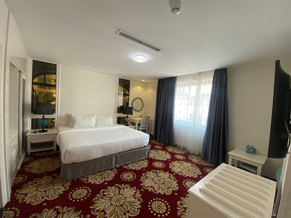 Phòng tại California Saigon Hotel (Ảnh: Phuc Hoang Dang)