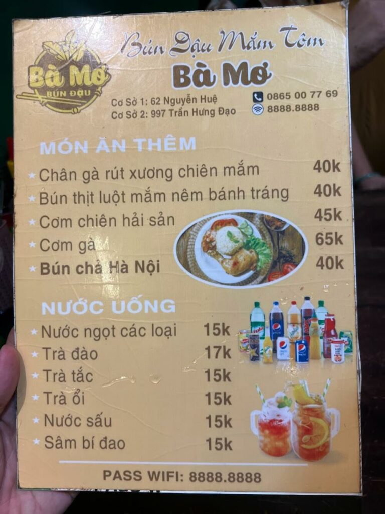 Ngoài bún đậu mắm tôm, quán còn thêm một số món cho thực khách lựa chọn (Ảnh: Sưu tầm internet)