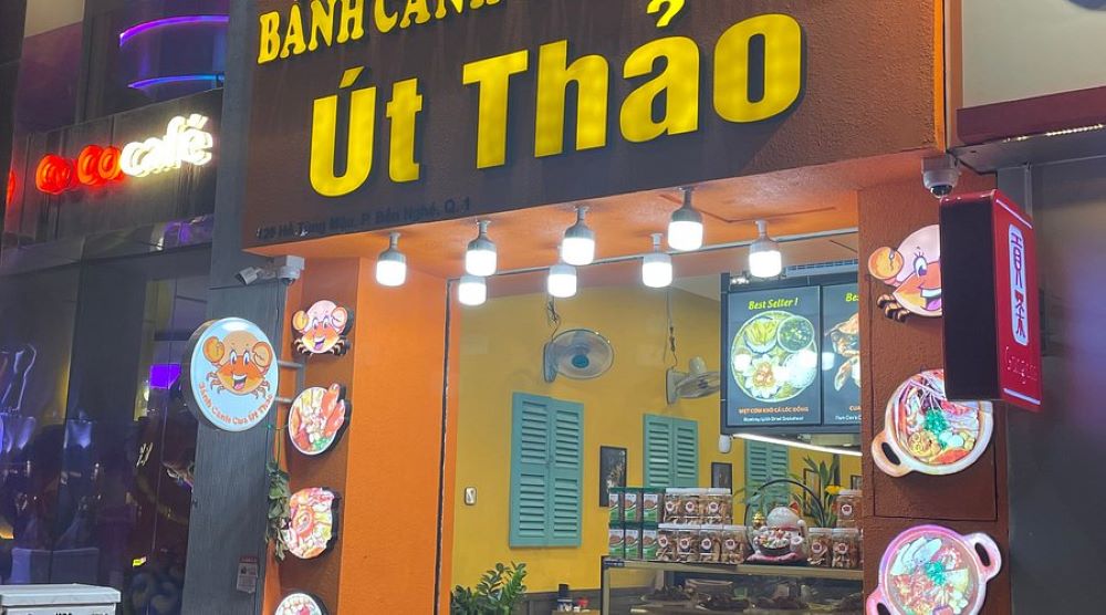 Quán Út Thảo nổi tiếng với bánh canh cua truyền thống 