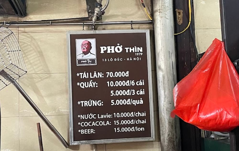 Menu quán Phở Thìn 13 nổi tiếng (Ảnh: Sưu tầm Internet)