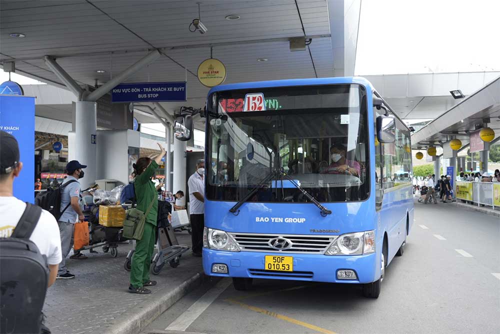 Vẫy bus di chuyển tiết kiệm chi phí và giảm tối đa tình trạng bị lạc đường 