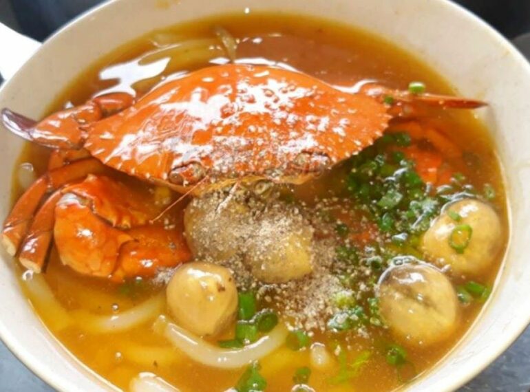 bánh canh cua quận 1