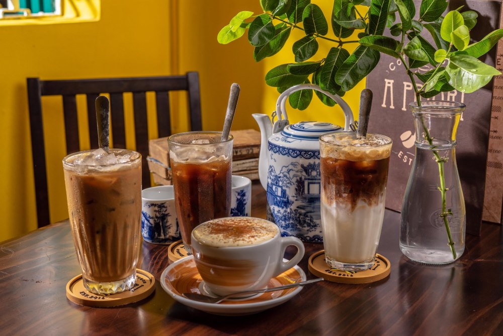 A Priori là một trong những quán cafe trứng Quận 1 đáng thưởng thức