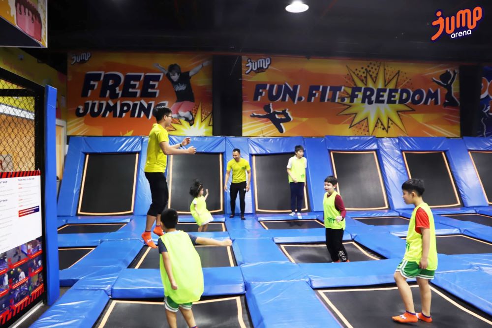 Hoạt động teambuilding tại Jump Arena (Ảnh: jumparena.vn)