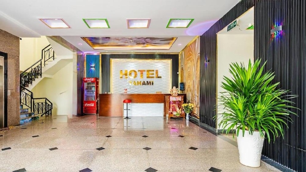 Sảnh khách sạn Tahami Hotel (Ảnh: Sưu tầm Internet)