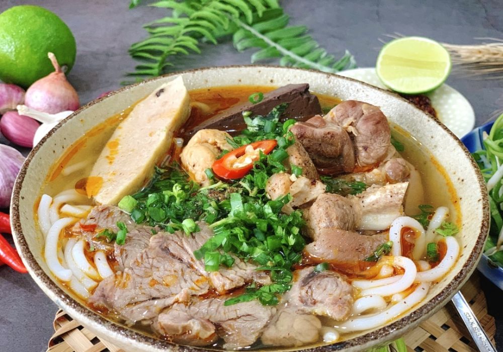 Bún bò Nhớ có rất nhiều chi nhánh nhưng chất lượng các chi nhánh đều đồng bộ (Ảnh: Sưu tầm Internet)