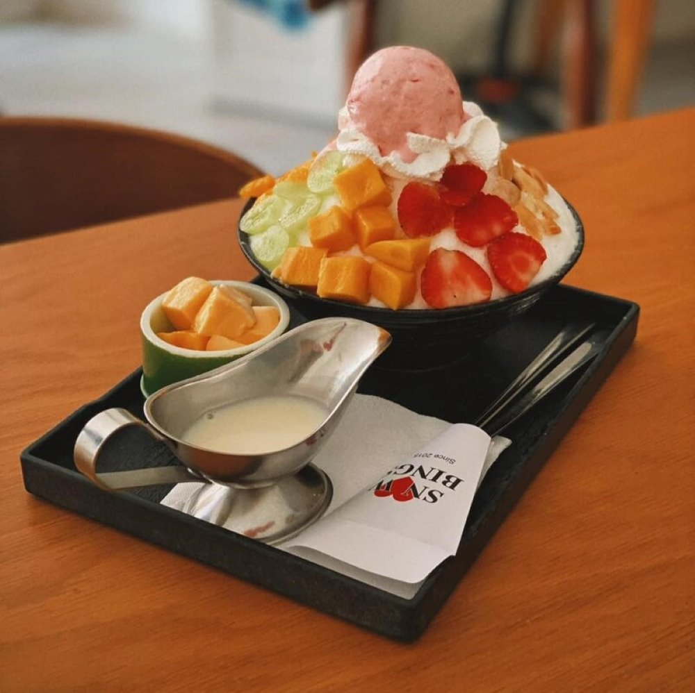 Nổi bật với bingsu xoài và các loại bingsu trái cây tươi mát (Ảnh: sưu tầm Internet)