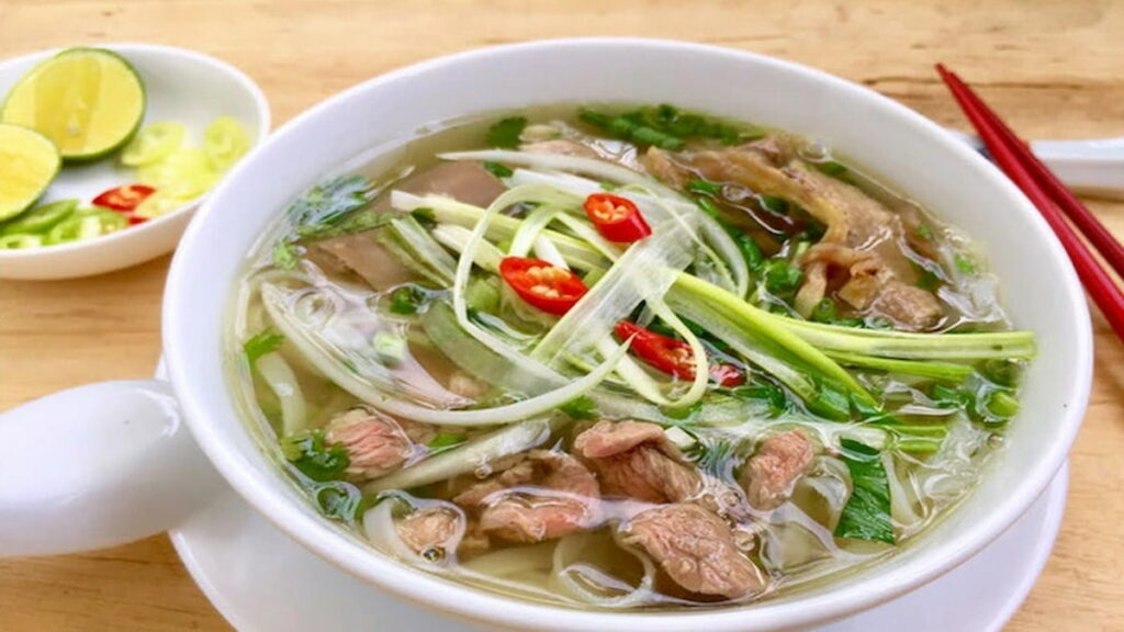 Top 9 quán phở Bắc ở Sài Gòn: Đậm đà hương vị Hà Nội xưa