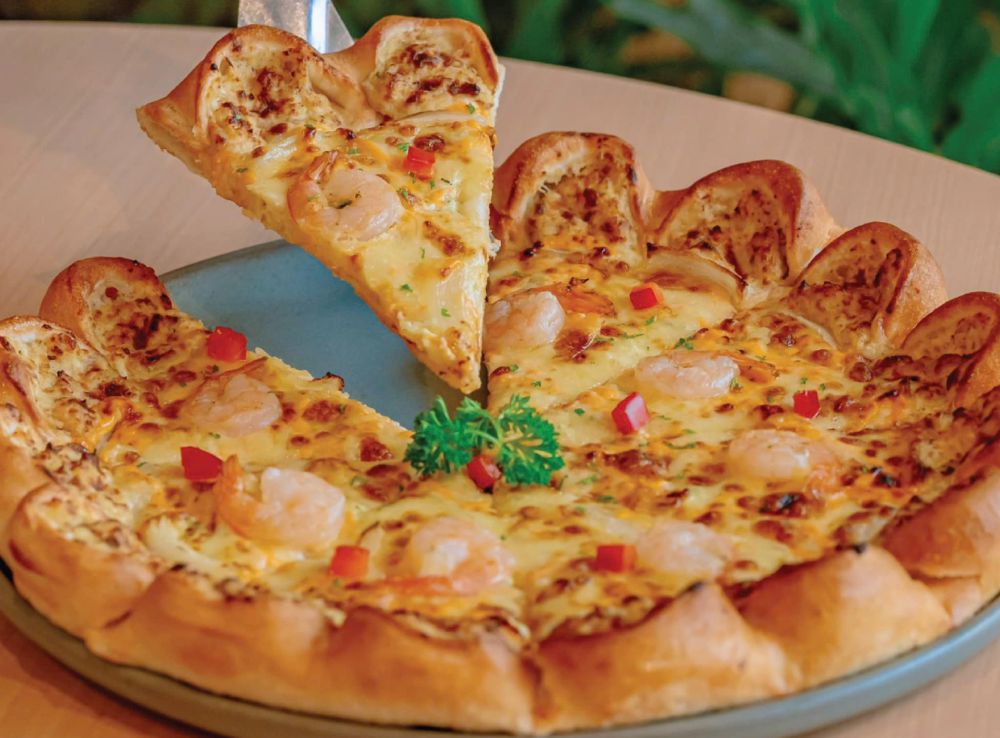 Thưởng thức pizza hải sản tại Pizza Hut