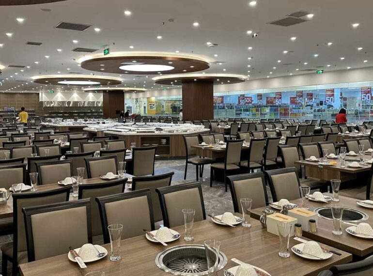 Buffet Poseidon Long Biên: Trải nghiệm ẩm thực đẳng cấp với +200 món hấp dẫn