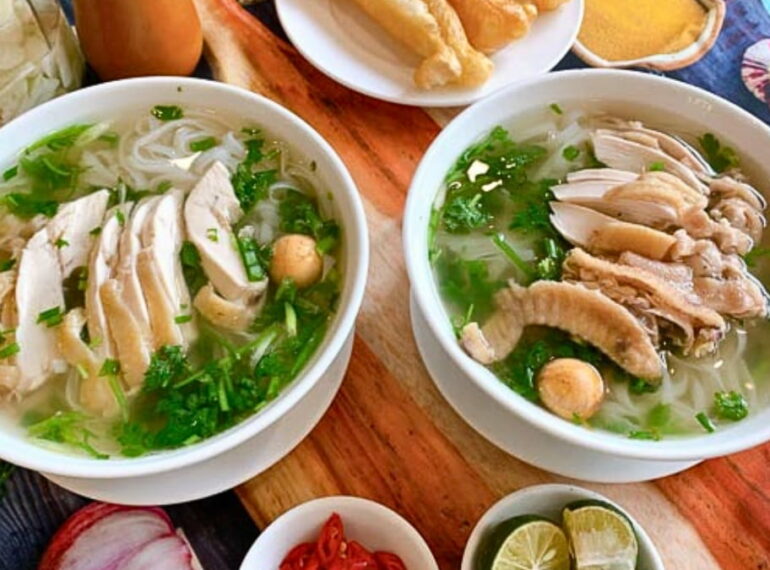 Phở gà ngon Sài Gòn