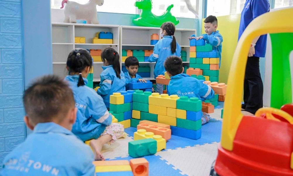 Khu vực lắp ráp lego siêu hiện đại tại khu vui chơi tuyết Snow Town Quận 2