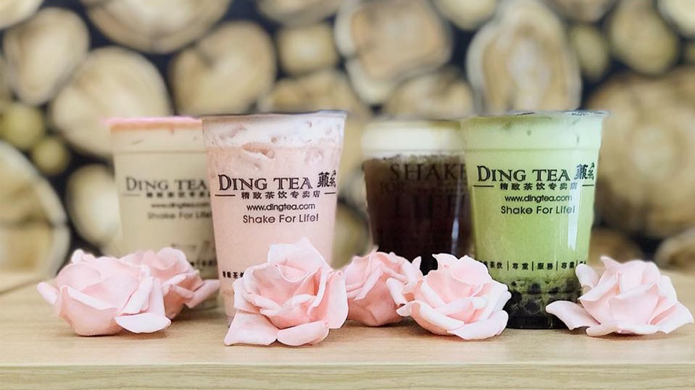  Ding Tea mang đến cho khách hàng những ly trà sữa thơm ngon với hương vị trà đặc trưng kết hợp cùng topping hấp dẫn