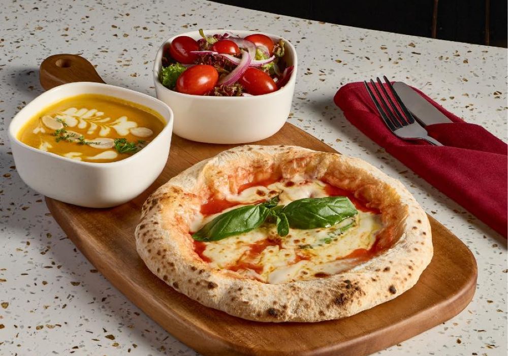 Tận hưởng pizza nướng lò chuẩn Ý tại Italiani’s Pizza