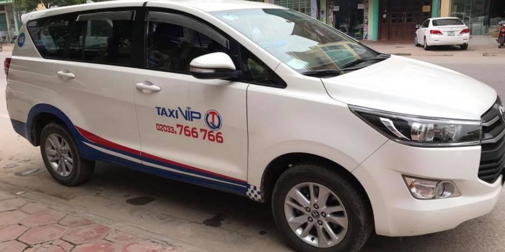 Đặt xe taxi nhanh chóng qua hai đầu hotline nhà xe cung cấp 