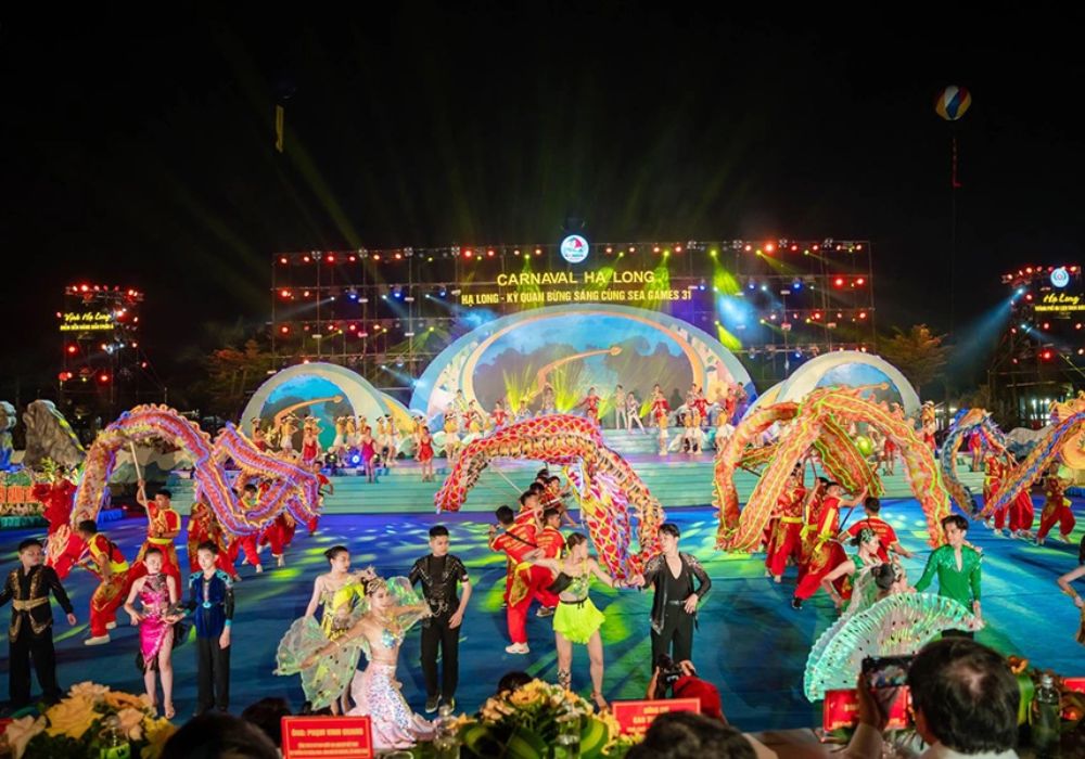 Lễ hội Carnaval đánh dấu mùa du lịch sôi động của tỉnh Quảng Ninh (Ảnh: Sưu tầm Internet)