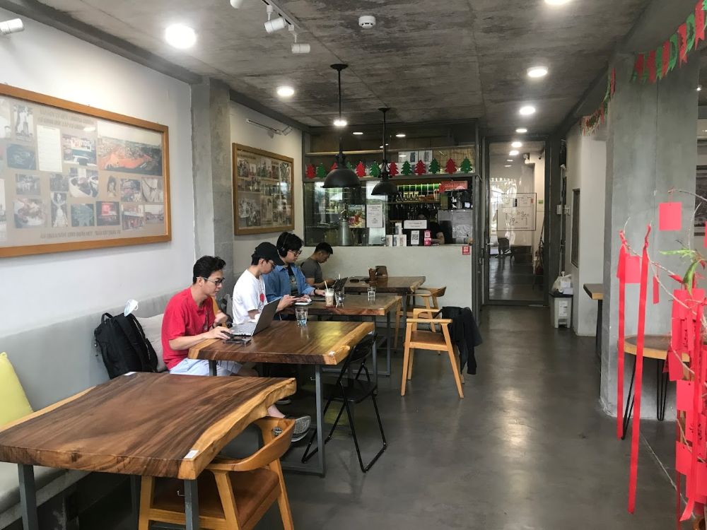 Không gian Work'in Saigon Cafe phù hợp làm việc và học tập (Ảnh: Sưu tầm Internet)