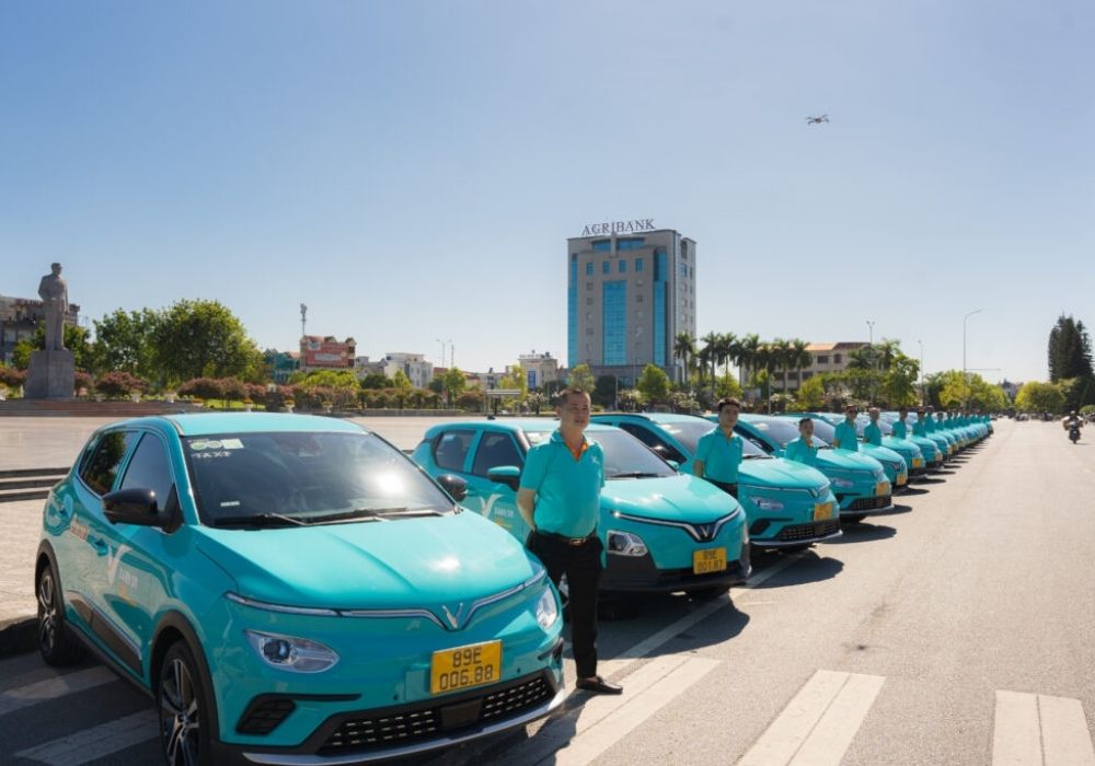 Có rất nhiều hãng Taxi giá rẻ tại Yên Mỹ giúp bạn dễ dàng lựa chọn (Ảnh: Xanh SM)