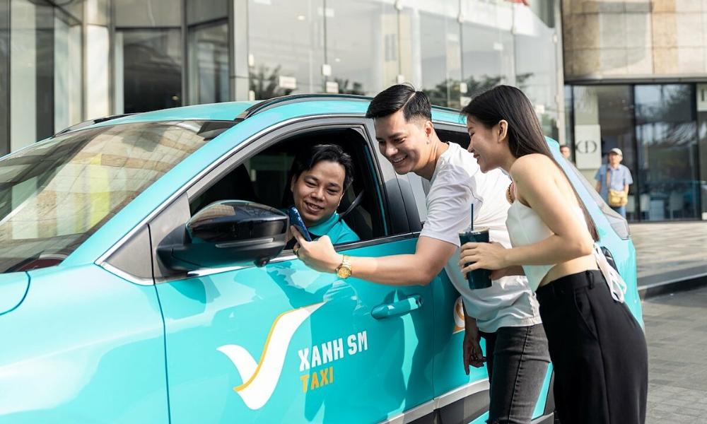 Trải nghiệm taxi điện thân thiện môi trường Xanh SM (Ảnh: Xanh SM)