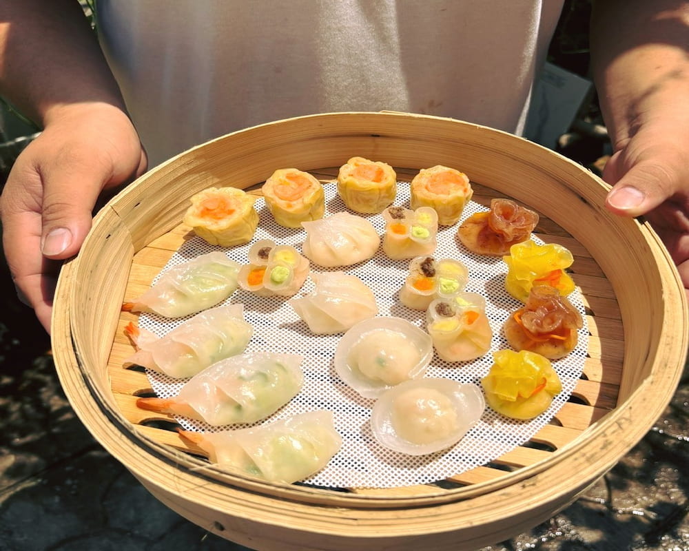 Dimsum Việt tỉ mỉ trong từng khâu chế biến giúp giữ hương vị tươi ngon tự nhiên