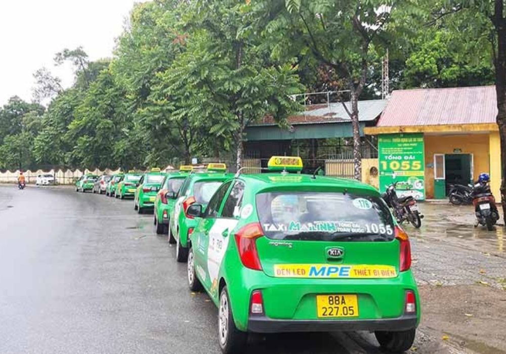 Taxi Mai Linh được nhiều người ưa chuộng vì chất lượng dịch vụ tốt (Ảnh: Sưu tầm Internet)