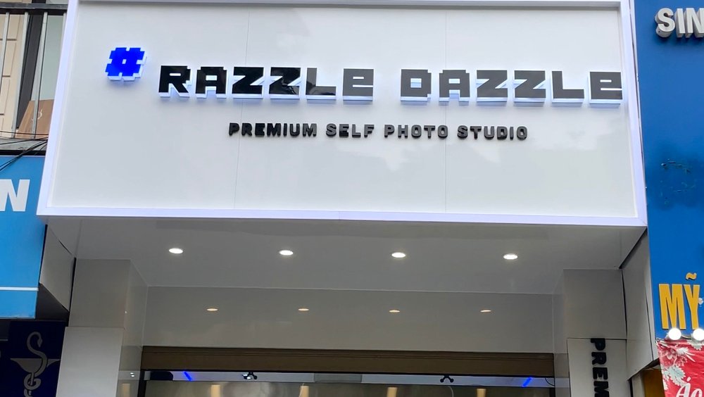 Photo Razzle Dazzle tại Chùa Láng