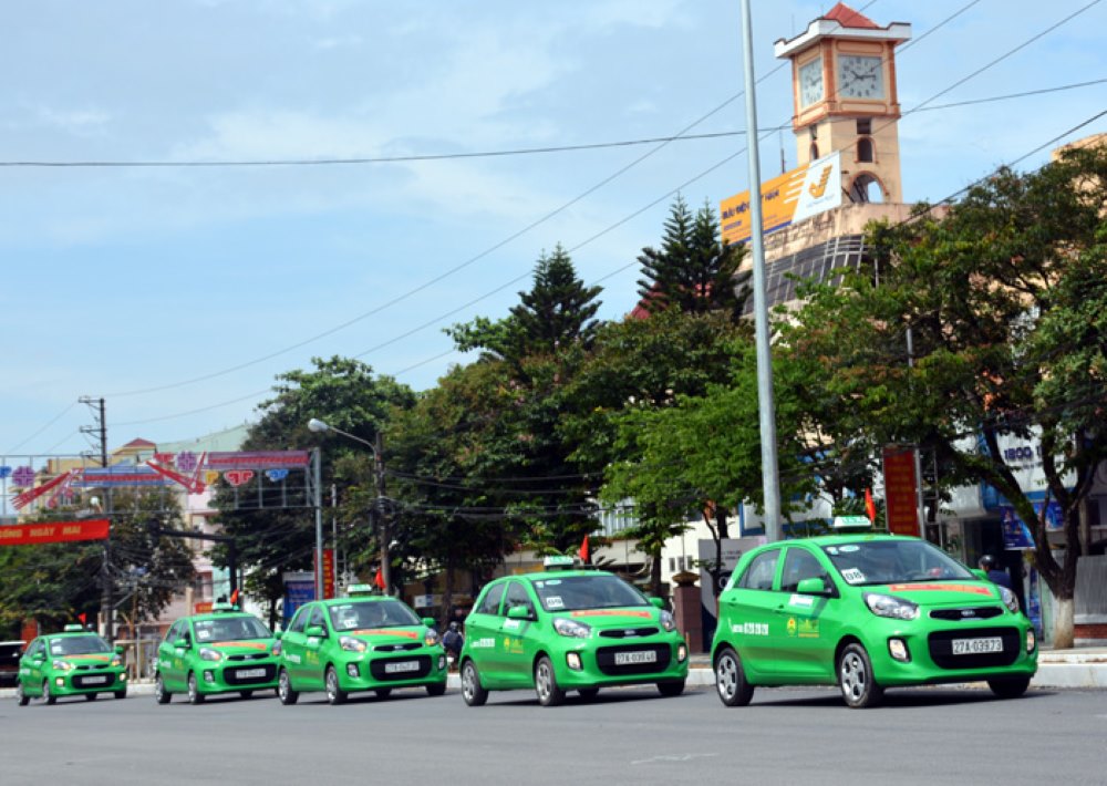 Đội ngũ taxi Mai Linh chuyên nghiệp đang hoạt động tại Điện Biên (Ảnh: sưu tầm Internet)