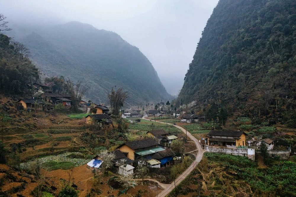 Thung lũng Sủng Là được ví như đoá hoa giữa cao nguyên đá