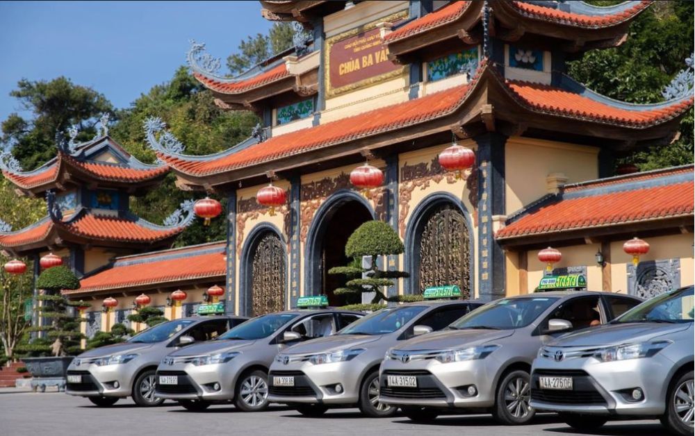 Dịch vụ taxi tại Cẩm Phả phục vụ các nhu cầu du lịch trong và ngoài thành phố (Ảnh: Sưu tầm internet)