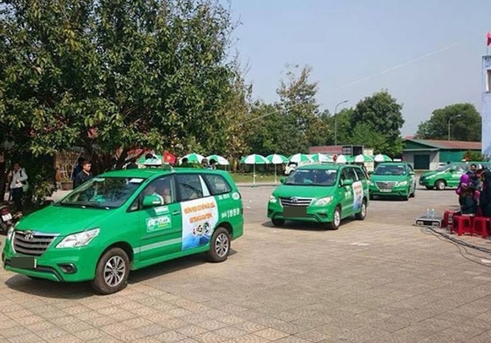 Bạn có thể dễ dàng đặt Taxi Mai Linh Yên Mỹ mọi lúc mọi nơi (Ảnh: Sưu tầm Internet)