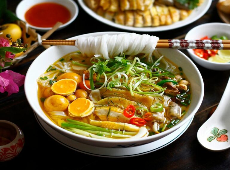 Phở gà Đào Tấn