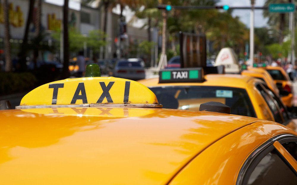 Taxi là phương tiện di chuyển phổ biến và thuận tiện tại Thái Bình 