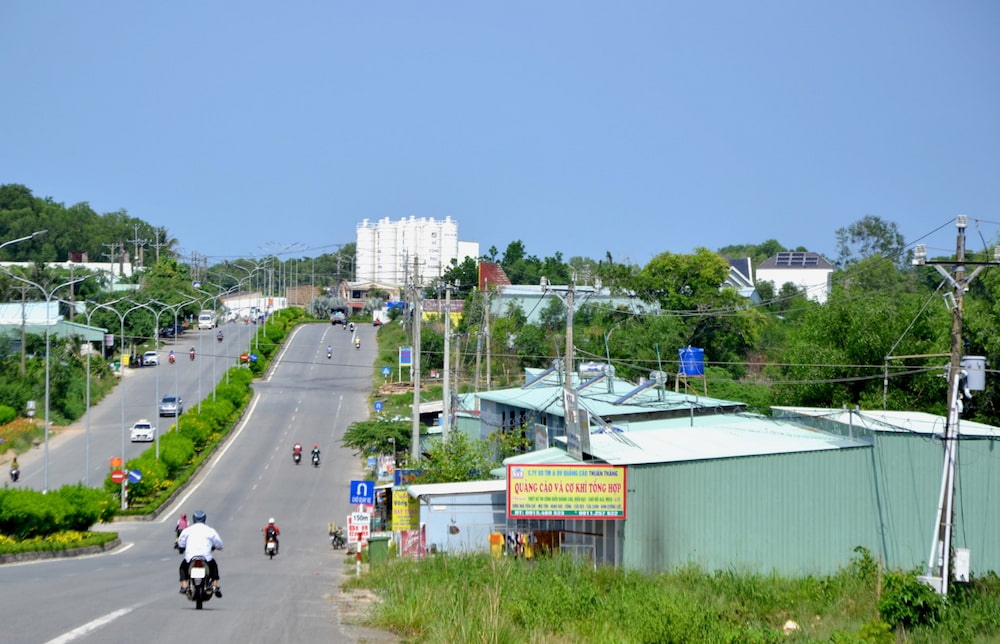 Bạn có thể chọn tuyến đường đường tỉnh lộ 47 để đến chùa (Ảnh: Sưu tầm Internet)