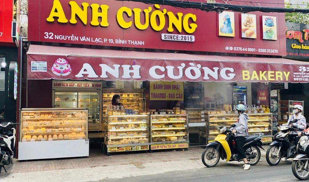 Cửa tiệm bánh kem Anh Cường trên đường Nguyễn Văn Lạc