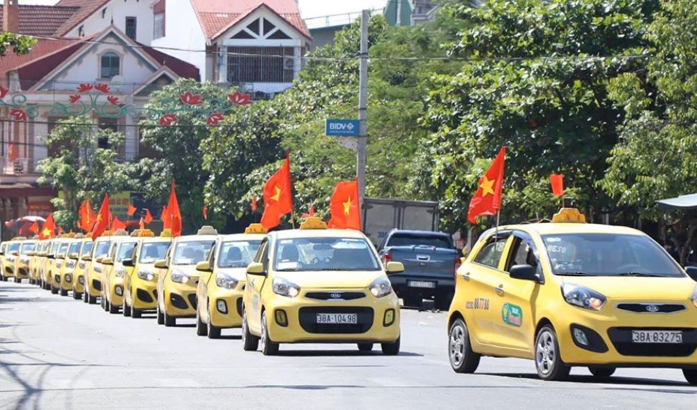 Taxi Phú Thành sở hữu đội xe đa dạng với các loại xe đời mới từ 4 đến 7 chỗ 
