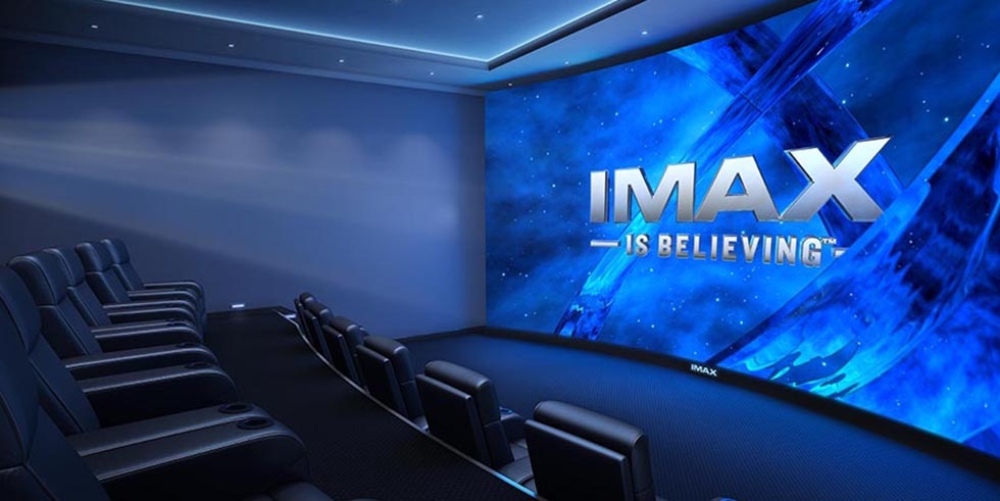 Công nghệ IMAX với màn hình cong cỡ lớn mang đến trải nghiệm điện ảnh đỉnh cao (Ảnh: Sưu tầm Internet)