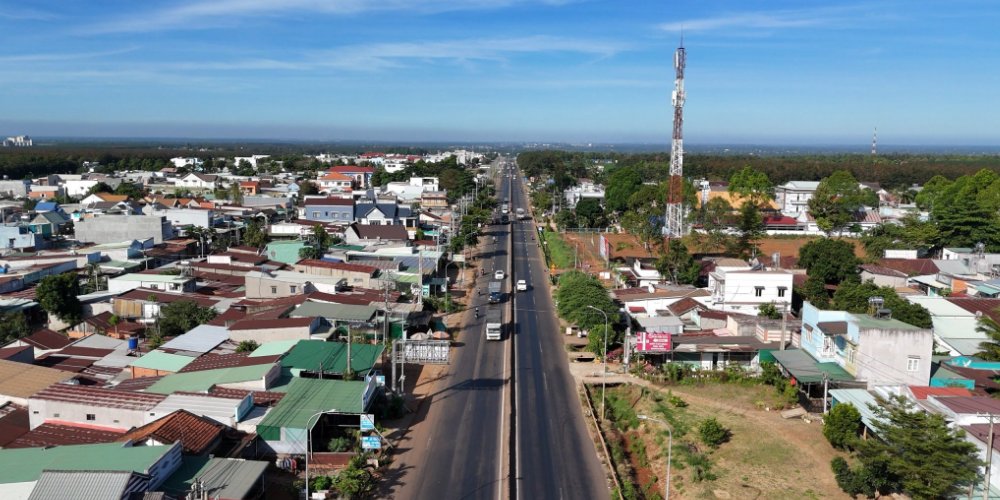 Nhu cầu di chuyển tăng cao đã kéo theo sự đổ bộ của nhiều thương hiệu taxi (Ảnh: Thongnhat.dongnai.gov.vn)
