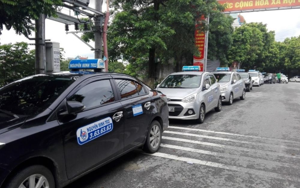 Taxi Nguyên Minh Hà Nam sở hữu đội xe đa dạng về mẫu mã được bảo dưỡng định kỳ (Ảnh: Sưu tầm Internet)