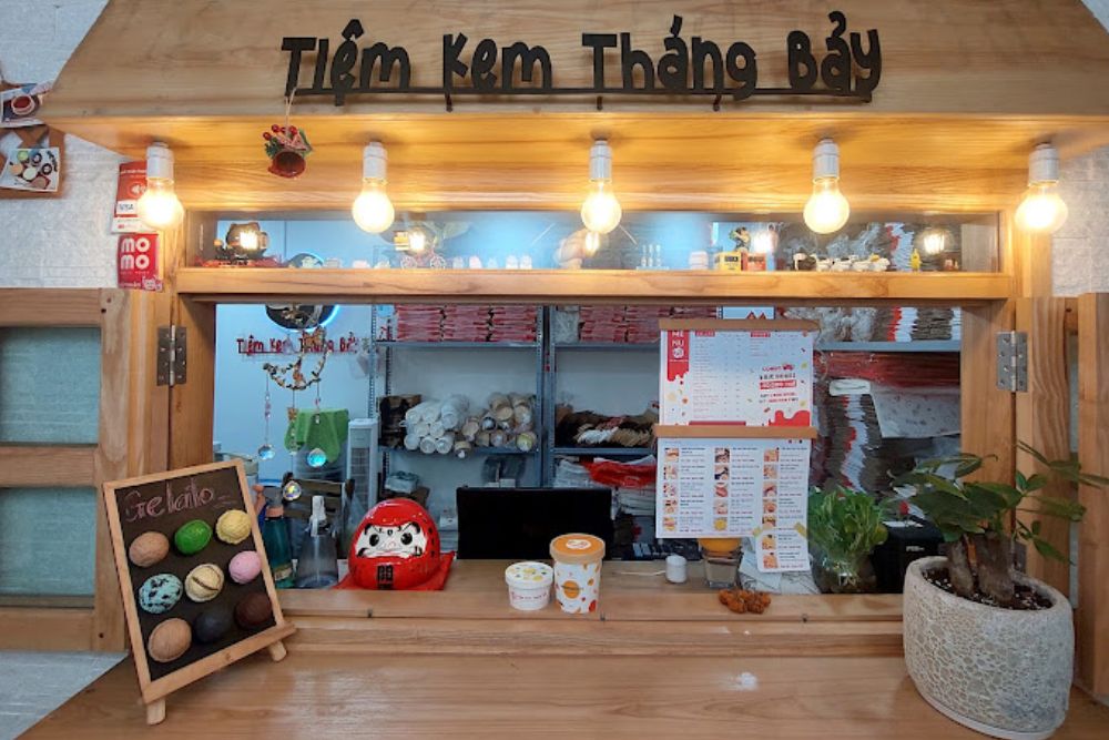 Tiệm kem Tháng Bảy nổi tiếng với các loại gelato tự làm (Ảnh: Sưu tầm Internet)