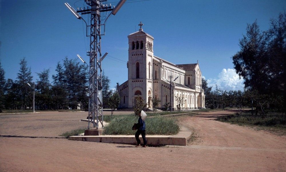 Nhà thờ La Vang bị phá hủy hoàn toàn năm 1972. 