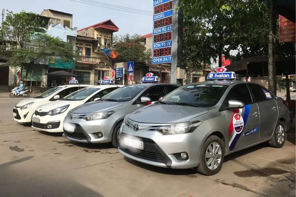 Đội xe taxi Hà Lan hiện đại (Ảnh: Traveloka.com)