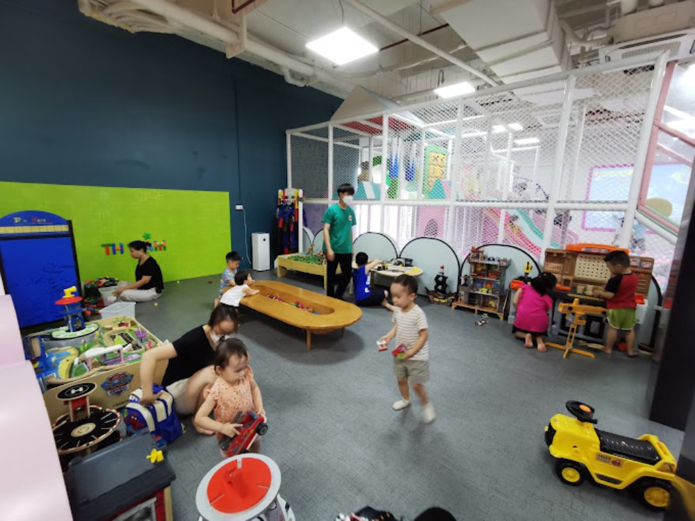 Không gian Babiland Kidsplay & Café sạch sẽ, có nhiều đồ chơi mới dành cho các bé (Ảnh: Sưu tầm Internet)