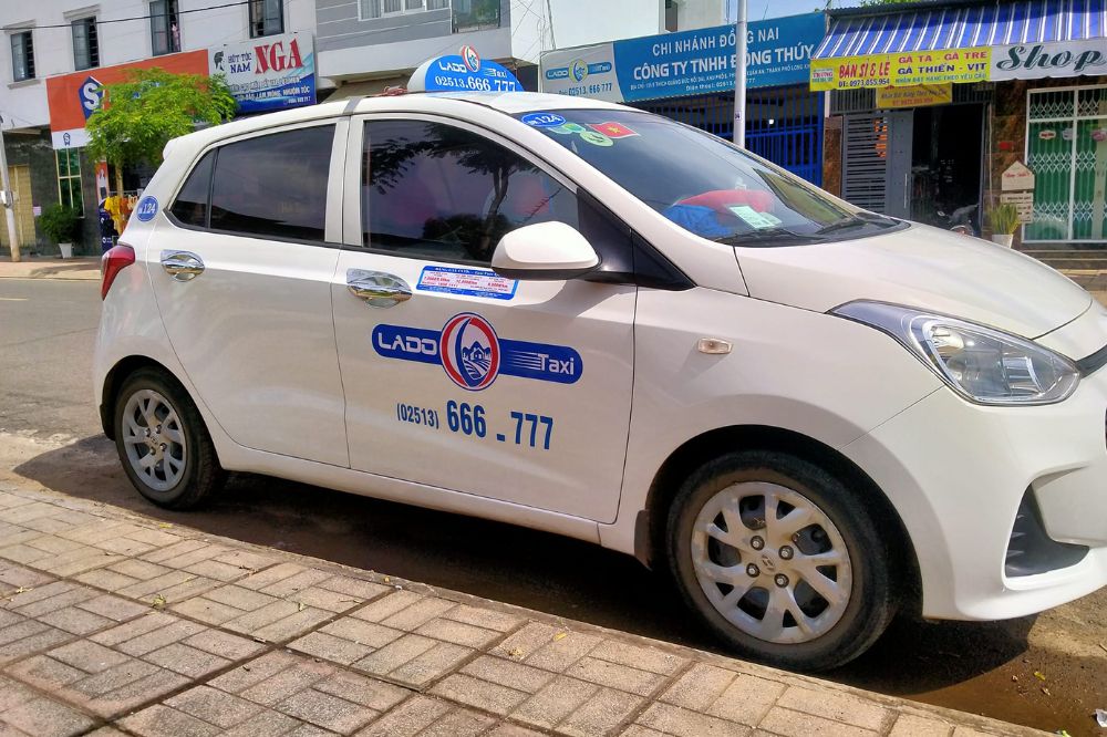 Lado là thương hiệu taxi Cẩm Mỹ uy tín (Ảnh: Sưu tầm Internet)