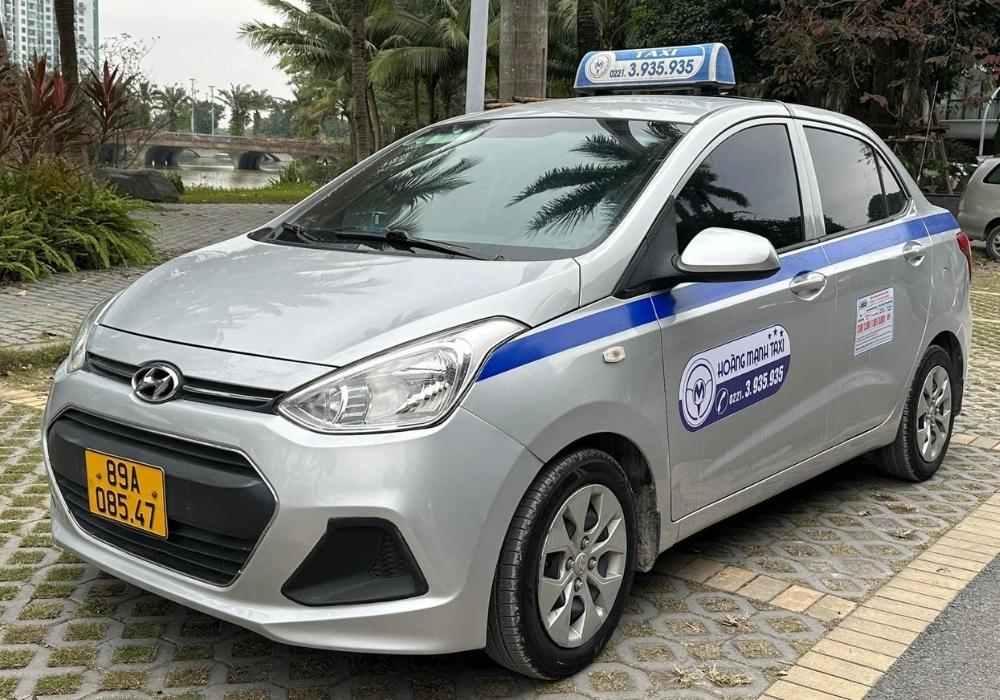 Taxi Hoàng Mạnh sẵn sàng phục vụ hành khách 24/7 (Ảnh: Sưu tầm Internet)