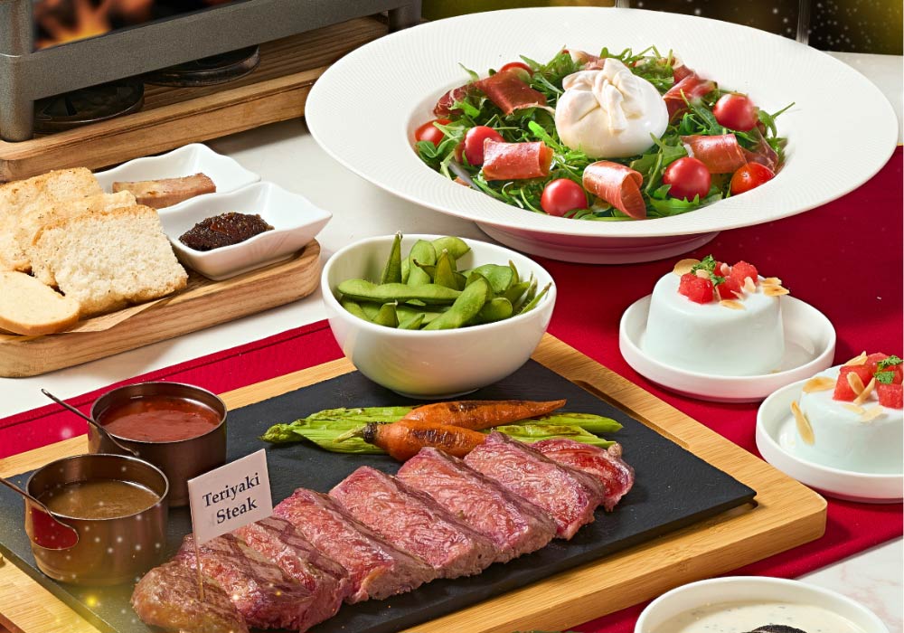 Thưởng thức bít tết kiểu Pháp tại nhà hàng Le Monde Steak Đào Tấn (Ảnh: Le Monde Steak - Bít tết kiểu Pháp)