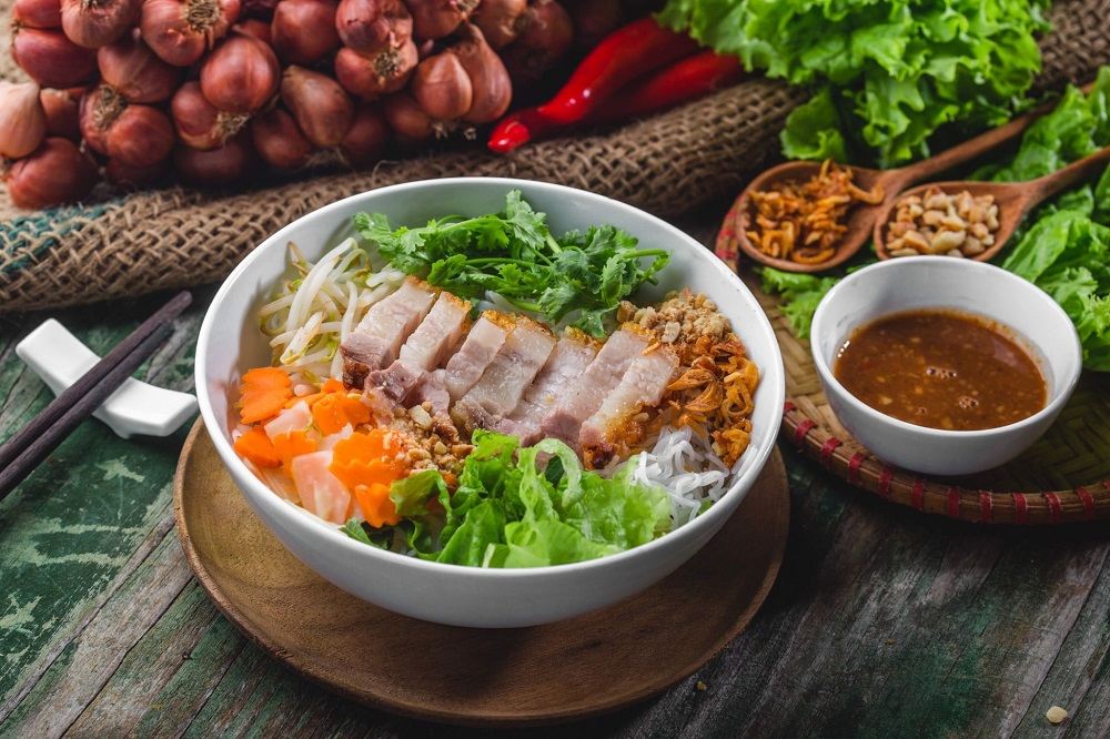 Bún mắm nêm nổi tiếng Đà Nẵng 